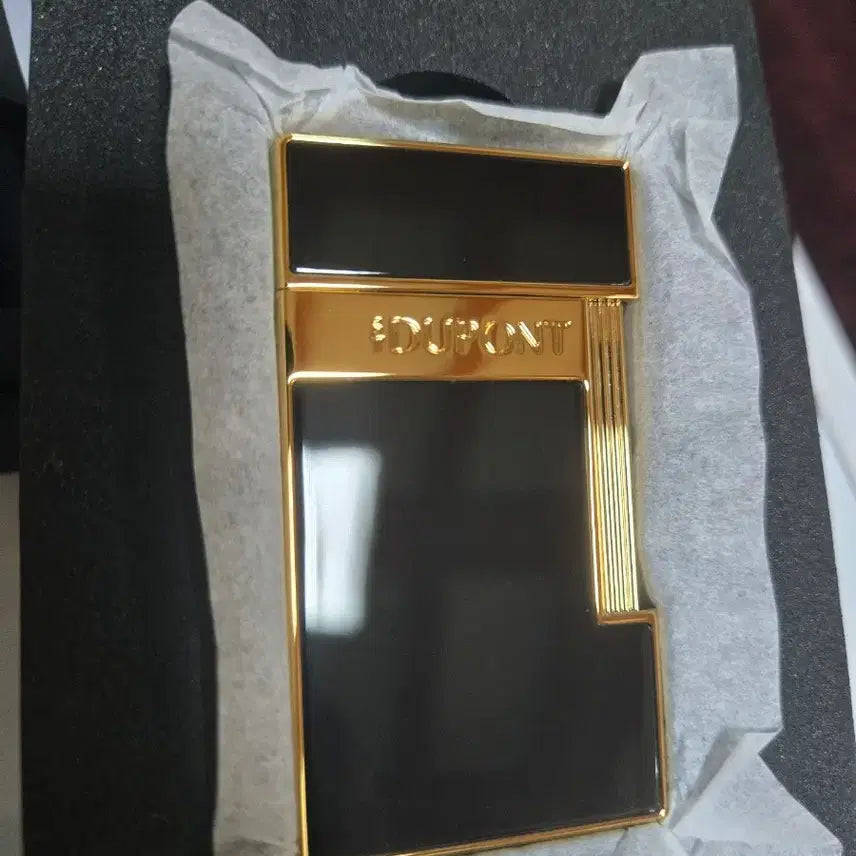 [BUNJANG] S.T. Dupont Slimmy New Turbo Lighter CA28222 Black Lacquer Gold Trim Dual Flame Turbo / [새상품] 듀퐁라이터 슬리미 신형 터보 ca28222 블랙 래커 금장 쌍불 터보 듀퐁 라이타
