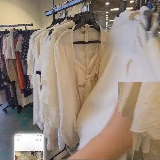 [BUNJANG] Womens Tops - 25 Piece Bundle / 여성상의ㅡ25장