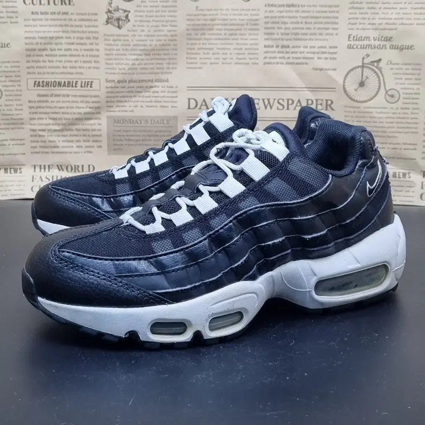 [BUNJANG] Nike Air Max 95 Women's Sneakers (230mm) / 나이키 에어맥스 95 여성운동화230