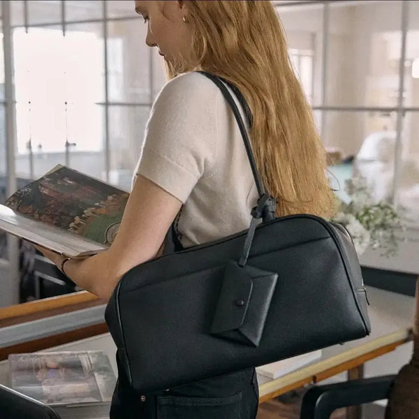 [BUNJANG] Demeriel Elena Boston Bag Medium Black / 드메리엘 숄더백