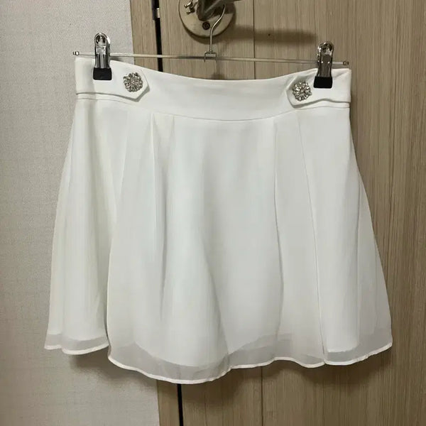 [BUNJANG] Cubic Parts Fluttering Skirt M / 큐빅파츠살랑스커트