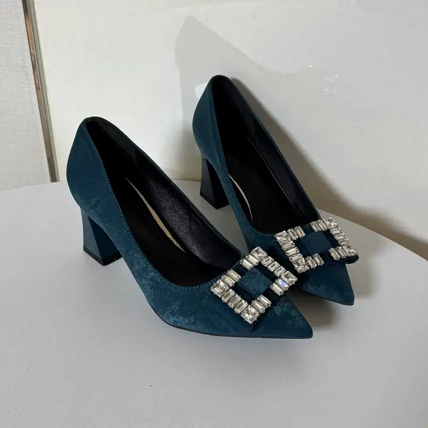 [BUNJANG] Women's 7cm Chunky Heel Cubic Embellished Pumps - Size 235 / @새상품 235사이즈 7cm 큐빅 장식 통굽 펌프스 구두