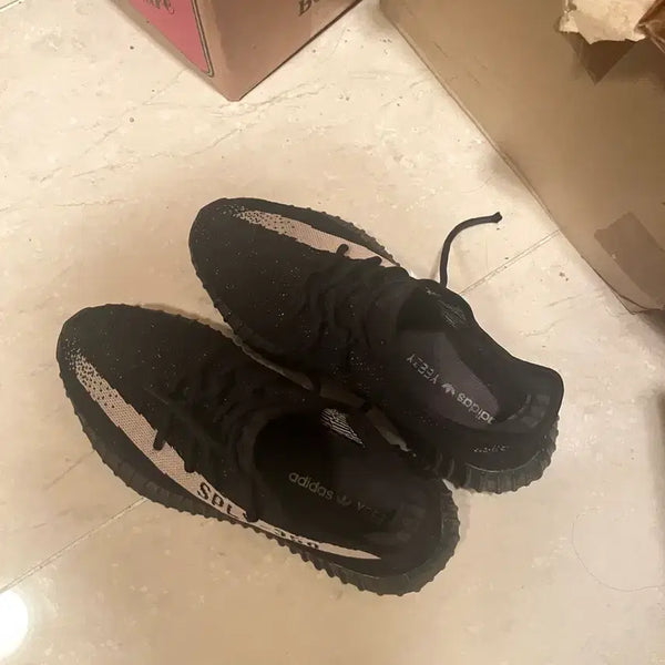 [BUNJANG] Adidas Yeezy Boost 350 V2 Oreo 275 / 이지부스트 350 오레오 275