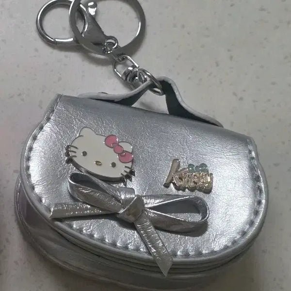 [BUNJANG] Hello Kitty Coin Purse Keychain Silver/Denim / 키티 동전지갑 키링 실버/데님