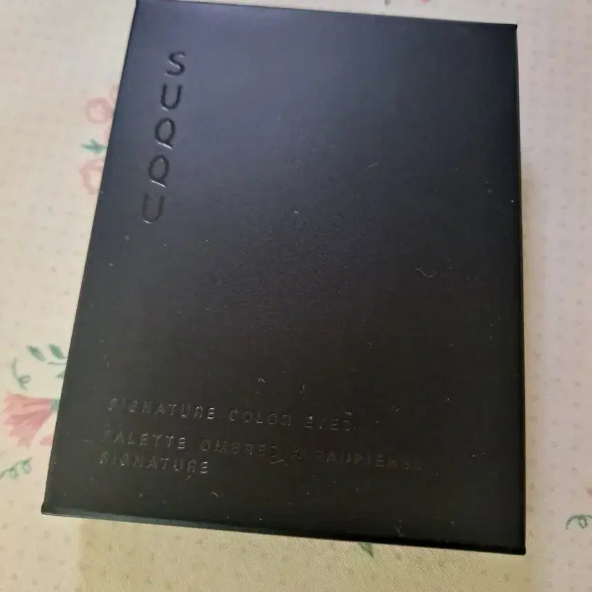 [BUNJANG] SUQQU Signature Color Eyes 137 Hanataba / 스쿠 슷쿠 시그니처 컬러 아이즈 137호 꽃다발