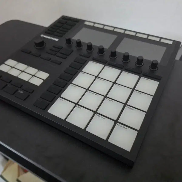 [BUNJANG] NI Maschine MK3 MIDI Controller / 매킨 머신 MK3 컨트롤러 NI Maschine MK3 미디 컨트롤러