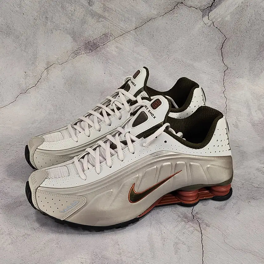 [BUNJANG] Nike R4 Shox 'Bast Grey Dusty Peach' Men's Sneakers / 나이키 280 샥스 R4 바스트 그레이 더스티 피치 새제품