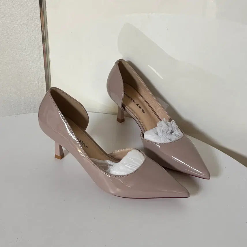[BUNJANG] Beige Enamel Side-Open Pumps Shoes (230 Size, 6cm Heel) / @새상품 230사이즈 6cm 베이지 에나멜 사이드오픈 펌프스 구두