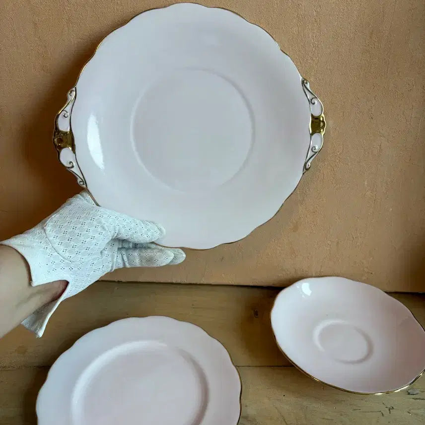 [BUNJANG] 1950s Roslyn Pastel Pink Gold Trim 3-Plate Set / 1950년대 영국 빈티지 로슬린 파스텔 핑크 접시 3종 세트