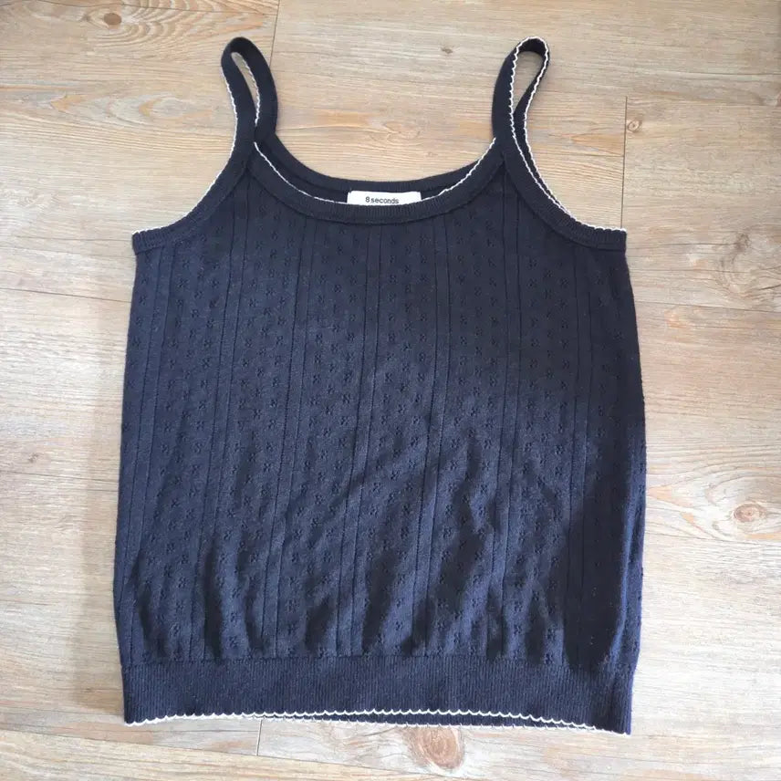 [BUNJANG] 8 Seconds Navy Punching Sleeveless Top / 에잇세컨즈 네이비 펀칭 나시