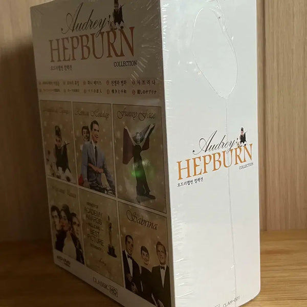 [BUNJANG] Audrey Hepburn 5-Disc Box Set: Breakfast at Tiffany's, Roman Holiday, Funny Face, War and Peace, Sabrina / 오드리 햅번  (5disc 박스세트) - 티파니에서 아침을 + 로마의 휴일 + 화니페이스 + 전쟁과 평화 + 사브리나