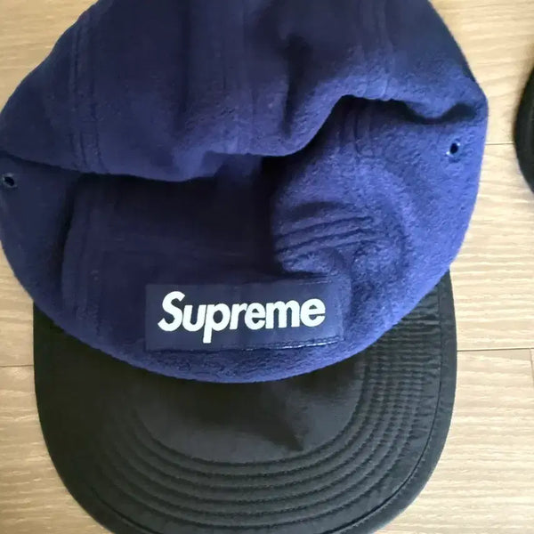 [BUNJANG] Supreme Polartec Earflap Camp Cap Navy / 슈프림 폴라텍 이어플랩 캠프캡 네이비