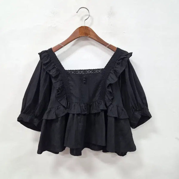 [BUNJANG] Earth Music Black Frill Square Neck Blouse / earth music 블랙 프릴 스퀘어넥 블라우스