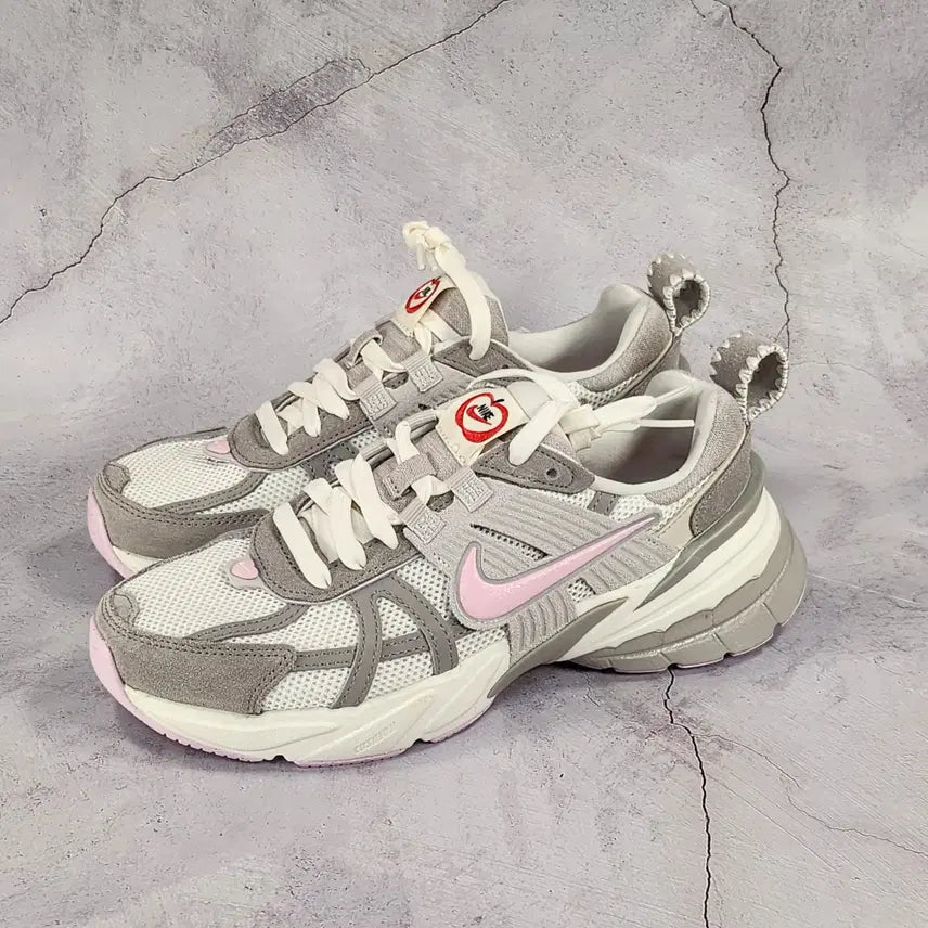 [BUNJANG] Nike Women's V2K Run Sail Pink Foam / 나이키 여성240 V2K 런 세일 핑크 폼 새제품