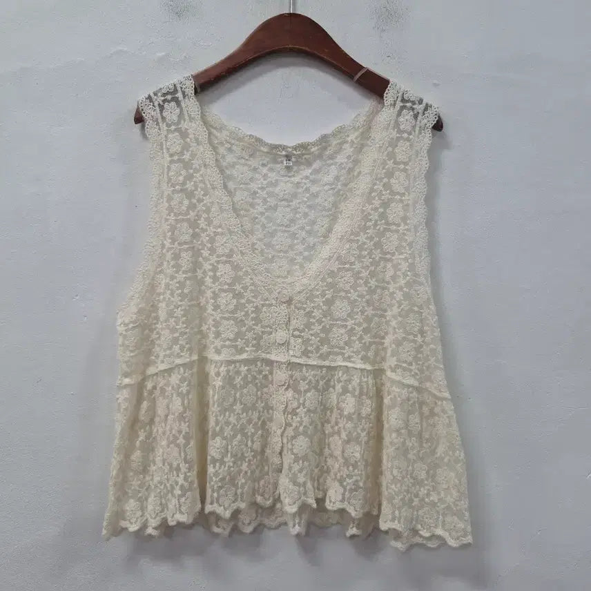 [BUNJANG] Ivory Lace Vest / 레이스 조끼