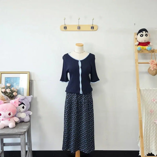 [BUNJANG] Vintage Black/Blue Flower Pleated Skirt / 빈티지 만원샵 블랙 / 블루 플라워 주름 스커트