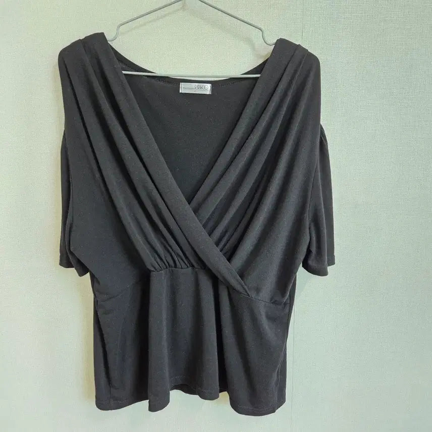 [BUNJANG] RIRI n CO Women's Wrap Design Black Short Sleeve Blouse T-shirt / RIRI n CO 여성 랩 디자인 블랙 반팔 블라우스 티 88-99 JJ3118