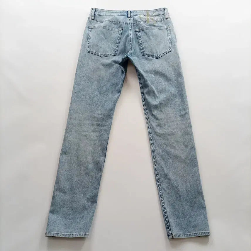 [BUNJANG] Calvin Klein Slim Straight Light Wash Denim Pants Size 30 / 캘빈클라인 청바지 사이즈30 슬림 일자 연청 남자 데님팬츠 B1391