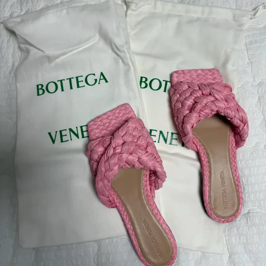 [BUNJANG] Bottega Veneta Raffia Flat Sandals / 보테가베네타 라피아플랫샌들
