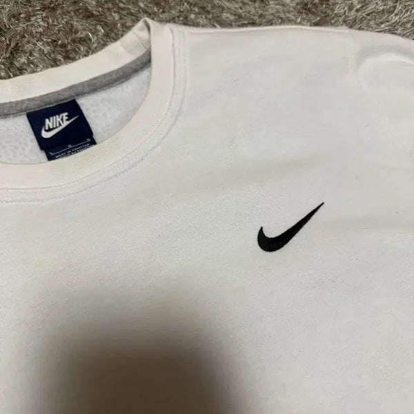 [BUNJANG] Nike Basic Swoosh Sweatshirt White / [L] 나이키 기본 스우시 맨투맨 화이트
