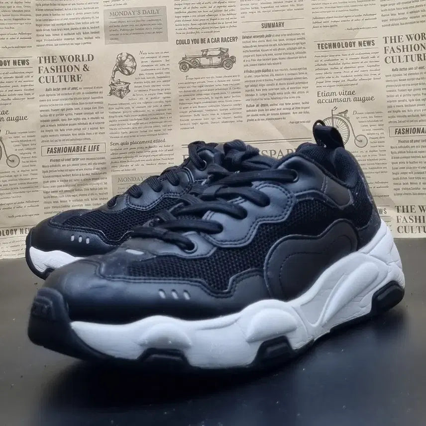 [BUNJANG] FCMM Running Shoes (Size 250) / FCMM 런닝화 250