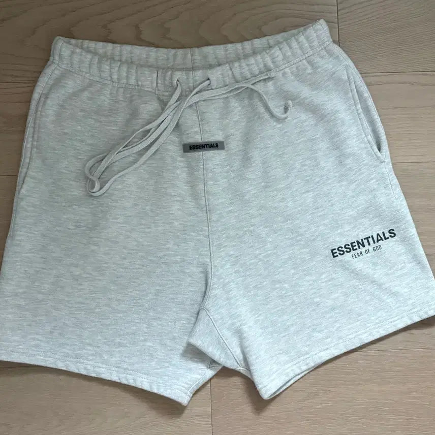[BUNJANG] Fear of God Essentials Shorts / [M]에센셜 피어오브갓 반바지