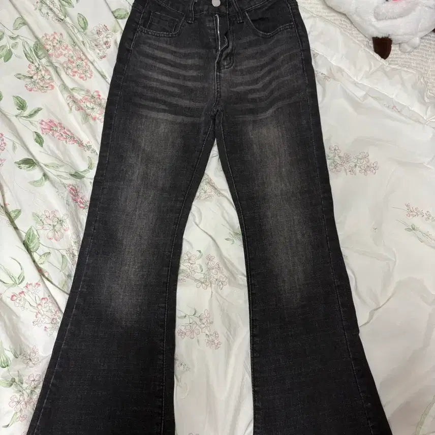 [BUNJANG] Ablley Black Denim Bootcut Pants / 에이블리 흑청 부츠컷팬츠