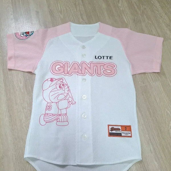 [BUNJANG] Lotte Giants Doraemon Professional Baseball Uniform Size 44 / 롯데자이언츠 핑크 도라에몽 프로페셔널 44사이즈 유니폼