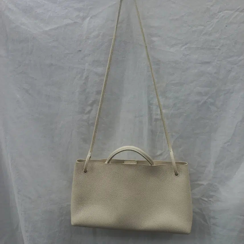 [BUNJANG] Ivory Crossbody Bag / 아이보리 크로스백