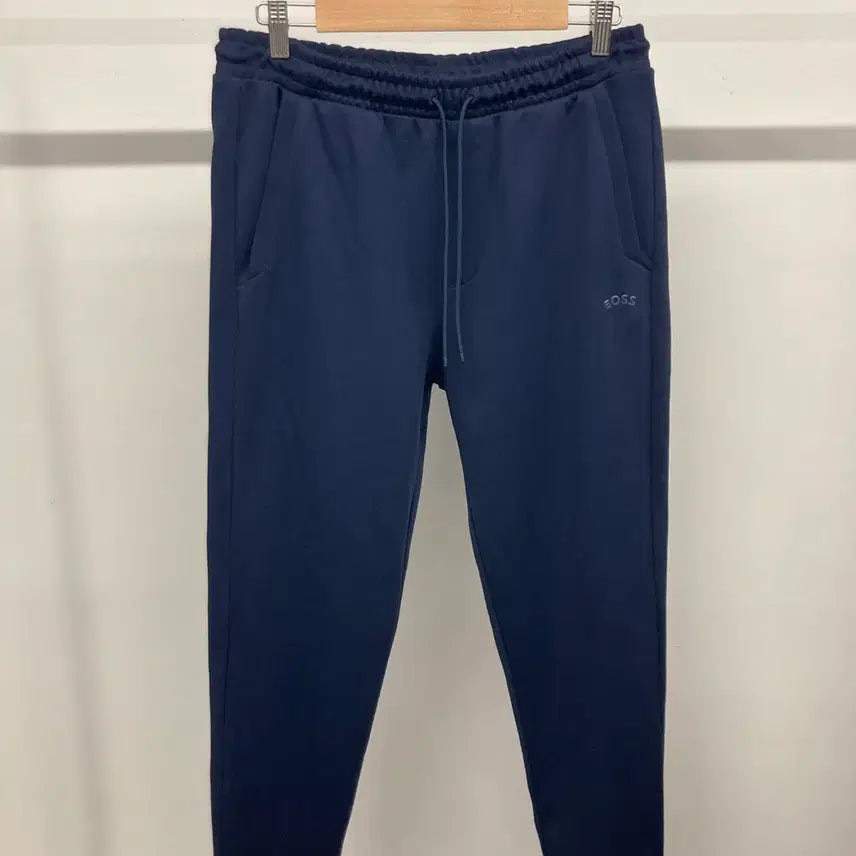[BUNJANG] Hugo Boss New Navy Banding Jogger Pants (Size 32) / 휴고보스 hugo boss 신형 네이비 밴딩 조거 팬츠 32