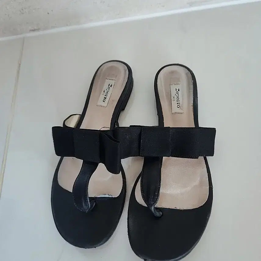 [BUNJANG] Repetto Satin Ribbon Leather Slipper Sandals / Repetto 레페토 새틴 리본 가죽 조리 쪼리스타일 슬리퍼 샌들