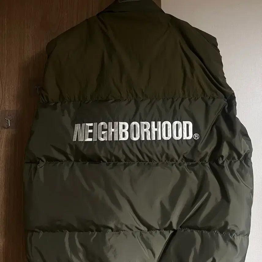 [BUNJANG] Neighborhood Down Vest L Size / 네이버후드 다운 베스트 L사이즈