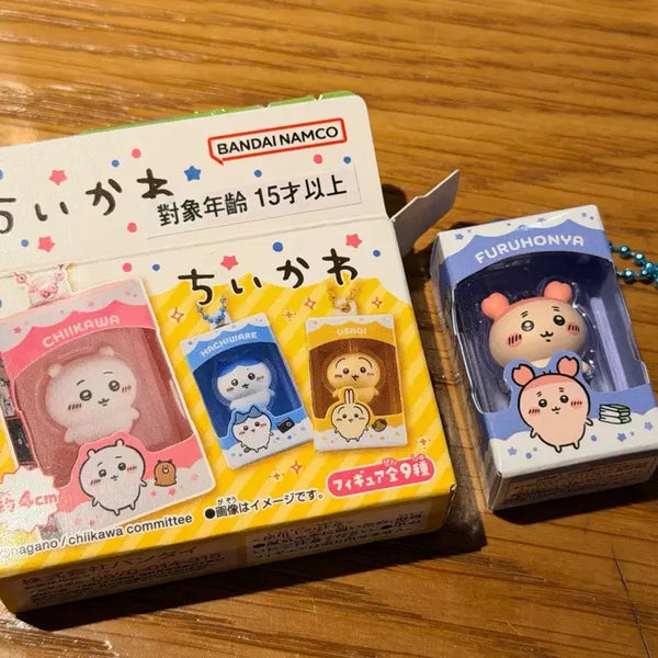 [BUNJANG] Bandai Chiikawa Figure Keychain Kani Choco Box / 반다이 치이카와 피규어 키링 카니 초코박스