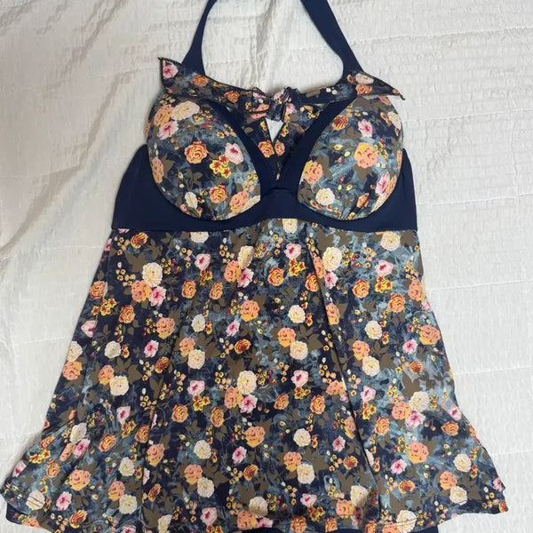 [BUNJANG] Floral Pattern Halterneck One-Piece Swimsuit / 여성 원피스 수영복