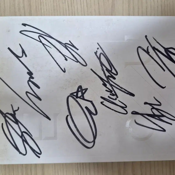 [BUNJANG] BTS Love Yourself Signed CD / BTS 친필 싸인 CD (Love yourself)