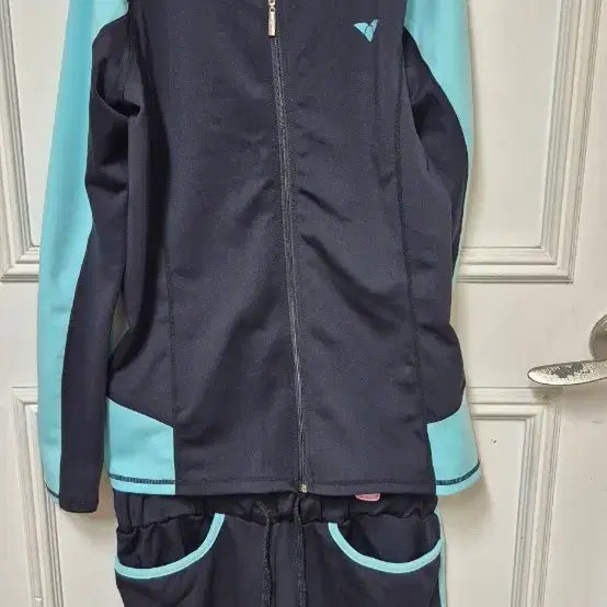 [BUNJANG] April Rash Guard XL / 에프릴 래쉬가드 Xl