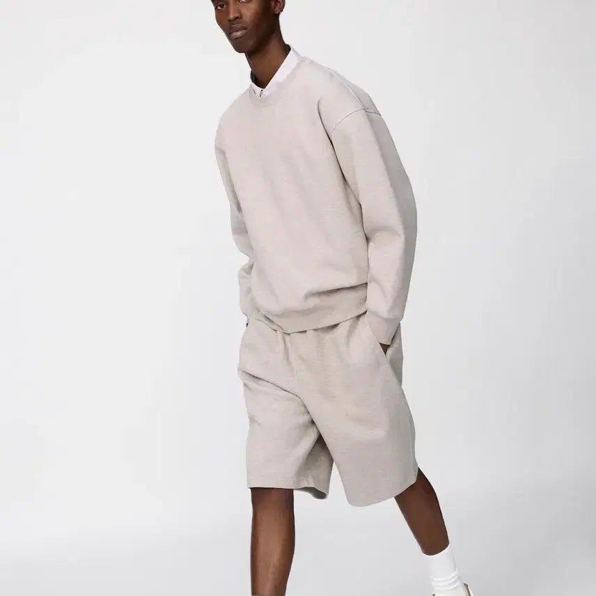 [BUNJANG] Uniqlo C Sweat Wide Short Beige / 유니클로C 스웨트와이드쇼트 베이지