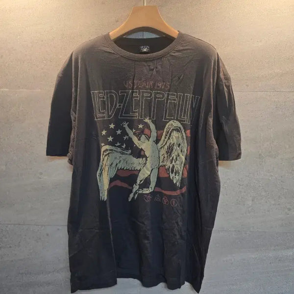 [BUNJANG] Led Zeppelin US Tour 1975 Commemorative T-Shirt / Led Zeppelin. US Tour 1975. 반팔 티셔츠