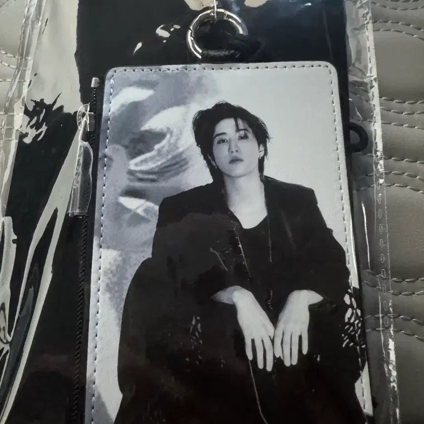 [BUNJANG] Stray Kids Run It Card Holder Han / 스트레이키즈 스키즈 straykids 런잇 카드지갑 한
