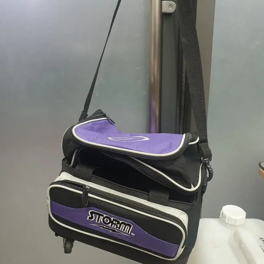 [BUNJANG] Storm 1-Ball Roller Bowling Bag (Used) / 중고 볼링가방 스톰 1볼 롤러백
