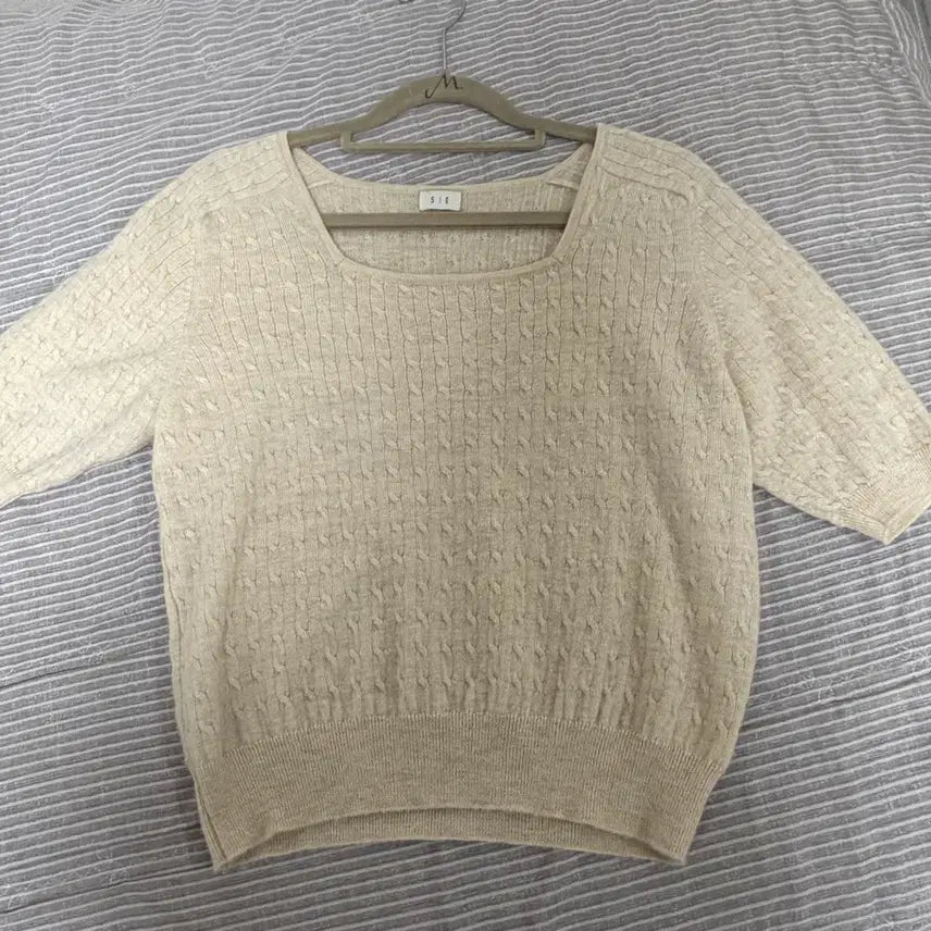 [BUNJANG] SIE Cable Square Neck Short Sleeve Knit / 시에 SIE 케이블 스퀘어넥 반팔 니트 판매해요!