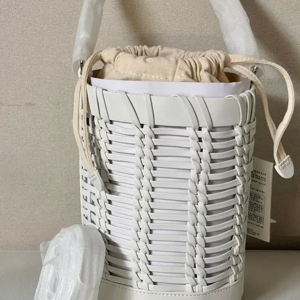 [BUNJANG] Ostkaka Joy Lips White Tote Cross Mini Bucket Bag / (새상품/무배) 오스트카카 조이 립스 화이트 토트 크로스 미니 버킷백