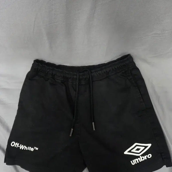 [BUNJANG] Off-White x Umbro Logo Shorts (M) / [정품] 오프화이트 x 엄브로 숏팬츠 반바지 (M사이즈)