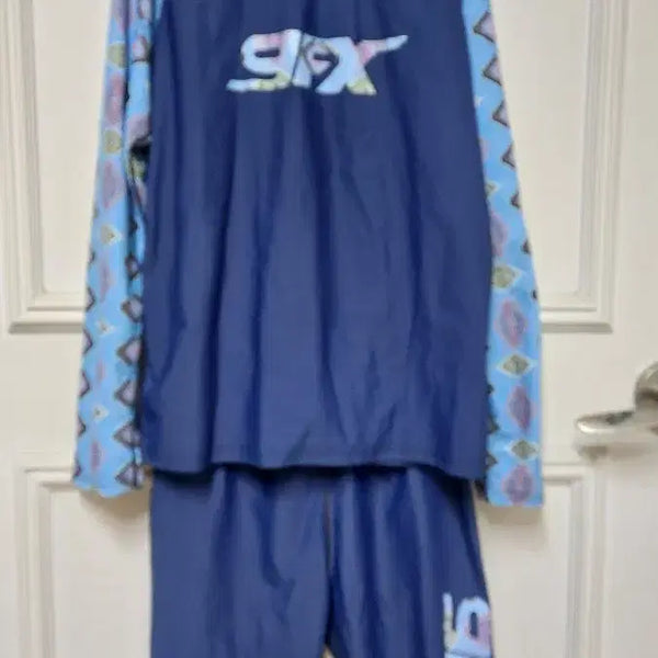[BUNJANG] Boys Rash Guard Navy Pattern Size 90 / 남아 래쉬가드 90