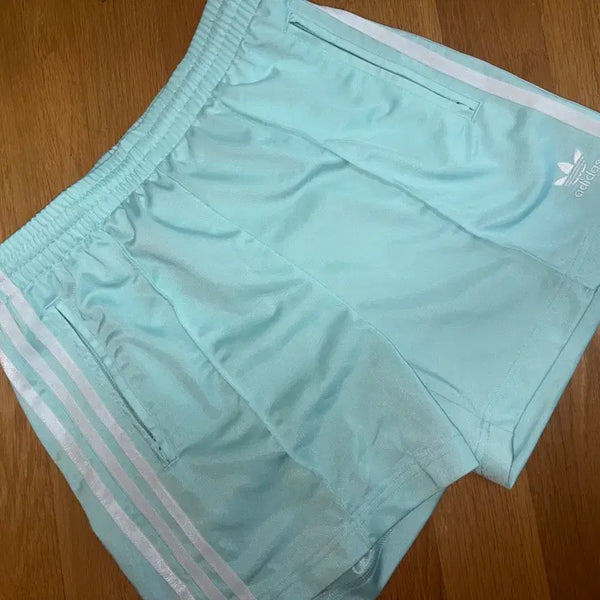 [BUNJANG] Adidas Mint Shorts / 아디다스 반바지
