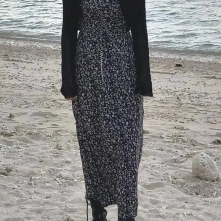 [BUNJANG] LULU SEOUL Flower Spark Dress Size L / 루루서울 Flower Spark Dress 사이즈L