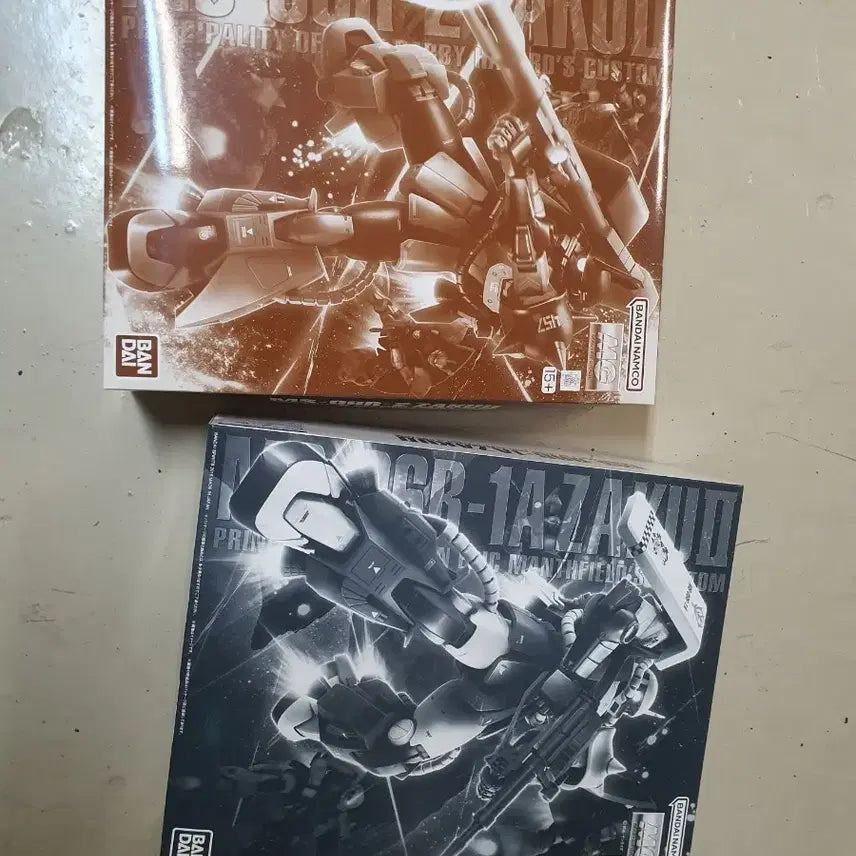[BUNJANG] Master Grade (MG) Mobile Suit Zaku II Eric Mansfield & Gabby Hazard with Delpi Decal / MG고기동자쿠 에릭맨스필드,개비해저드 팝니다(델피데칼포함)