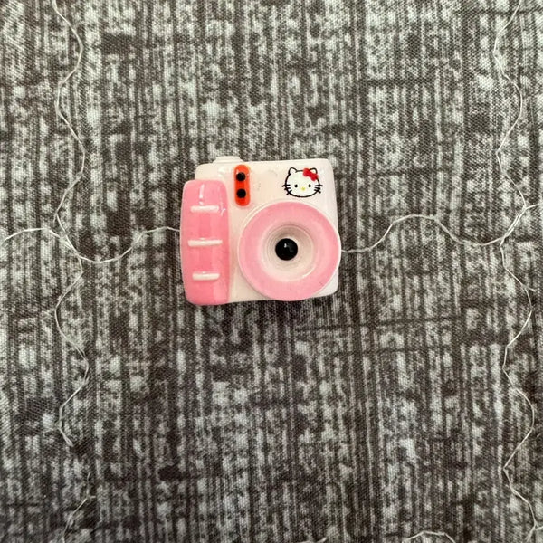 [BUNJANG] Hello Kitty Polaroid Camera Miniature / 키티 폴라로이드 사진기 미니어쳐