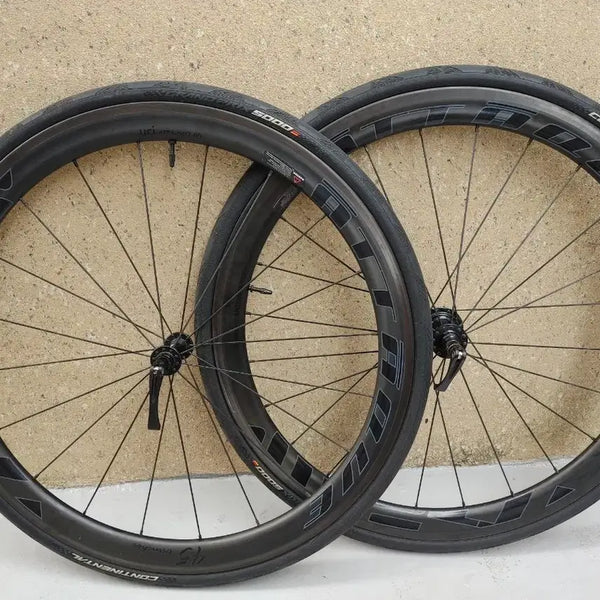 [BUNJANG] Gusto ATTAQUE ATTA-C451-RD Carbon Clincher Wheelset / UCI인증) A급 구스토(GUSTO) 클린처 ATTAQUE 림브 카본 휠셋 +브레이크슈 팝니다. (최상급타이어장착) - 50만