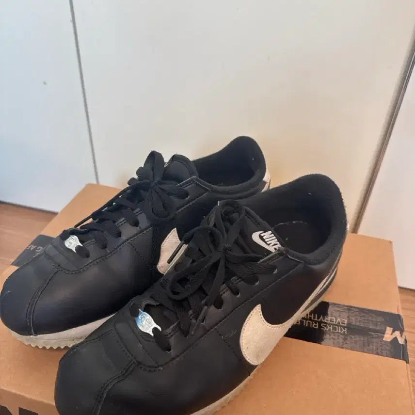 [BUNJANG] Nike Cortez Black/White 270mm / 나이키 코르테즈 검흰 270